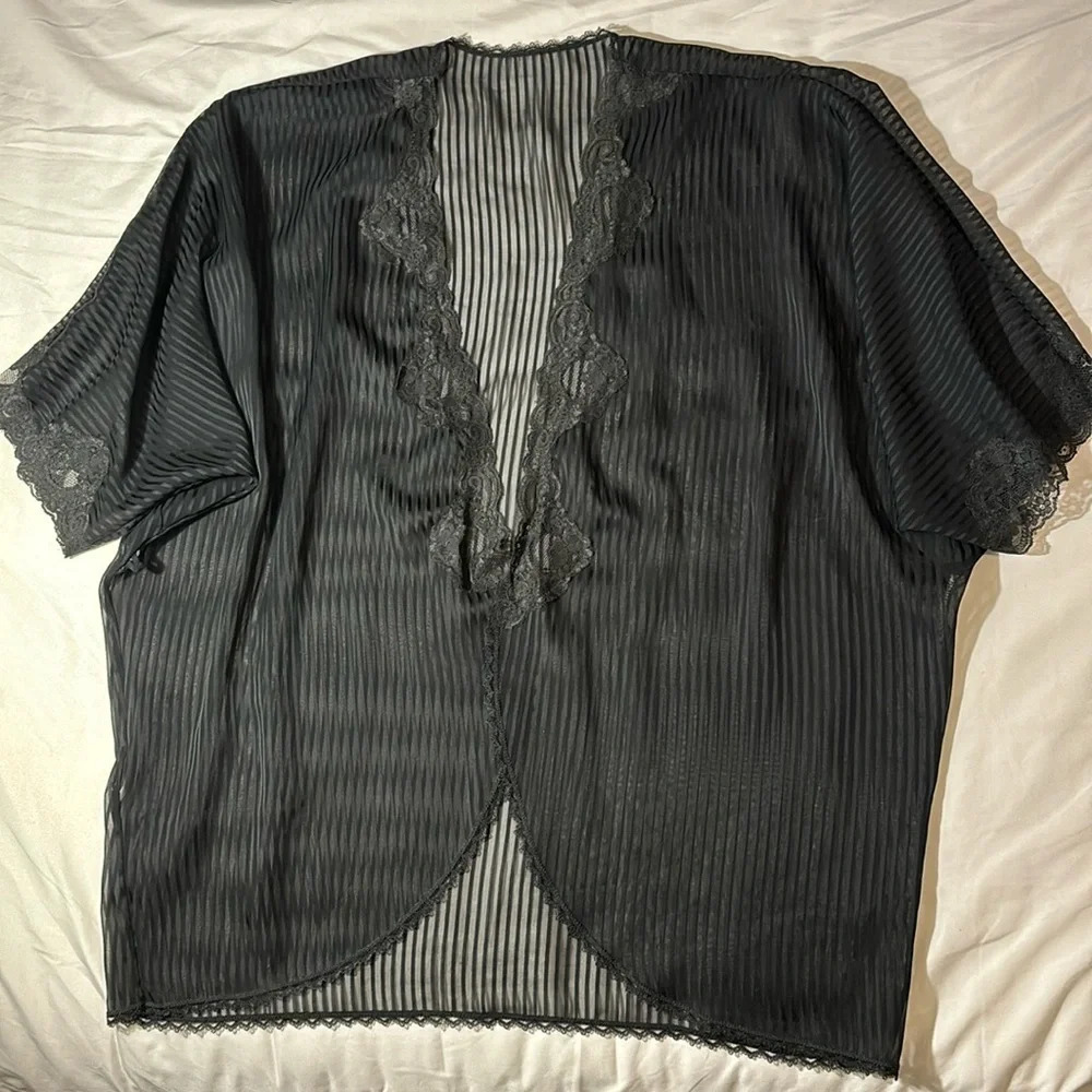 Black Textured Lace Trim Open Front Kimono Sarong